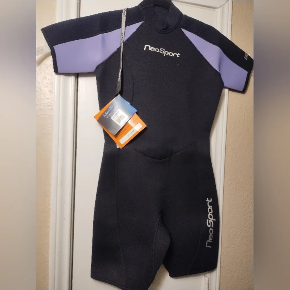 NeoSport Black and Purple Wet Suit 3mm - Picture 3 of 10